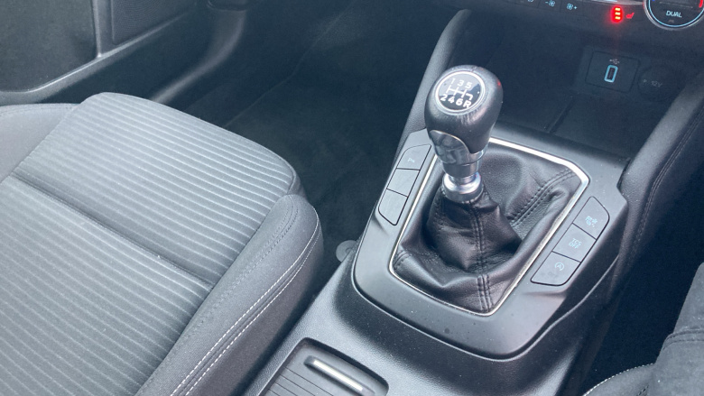 Ford Focus 1.0 EcoBoost 125 Titanium 5dr Petrol Hatchback